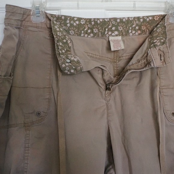 Faded Glory Tan Cargo Capris Pants Relaxed Fit - Picture 2 of 6